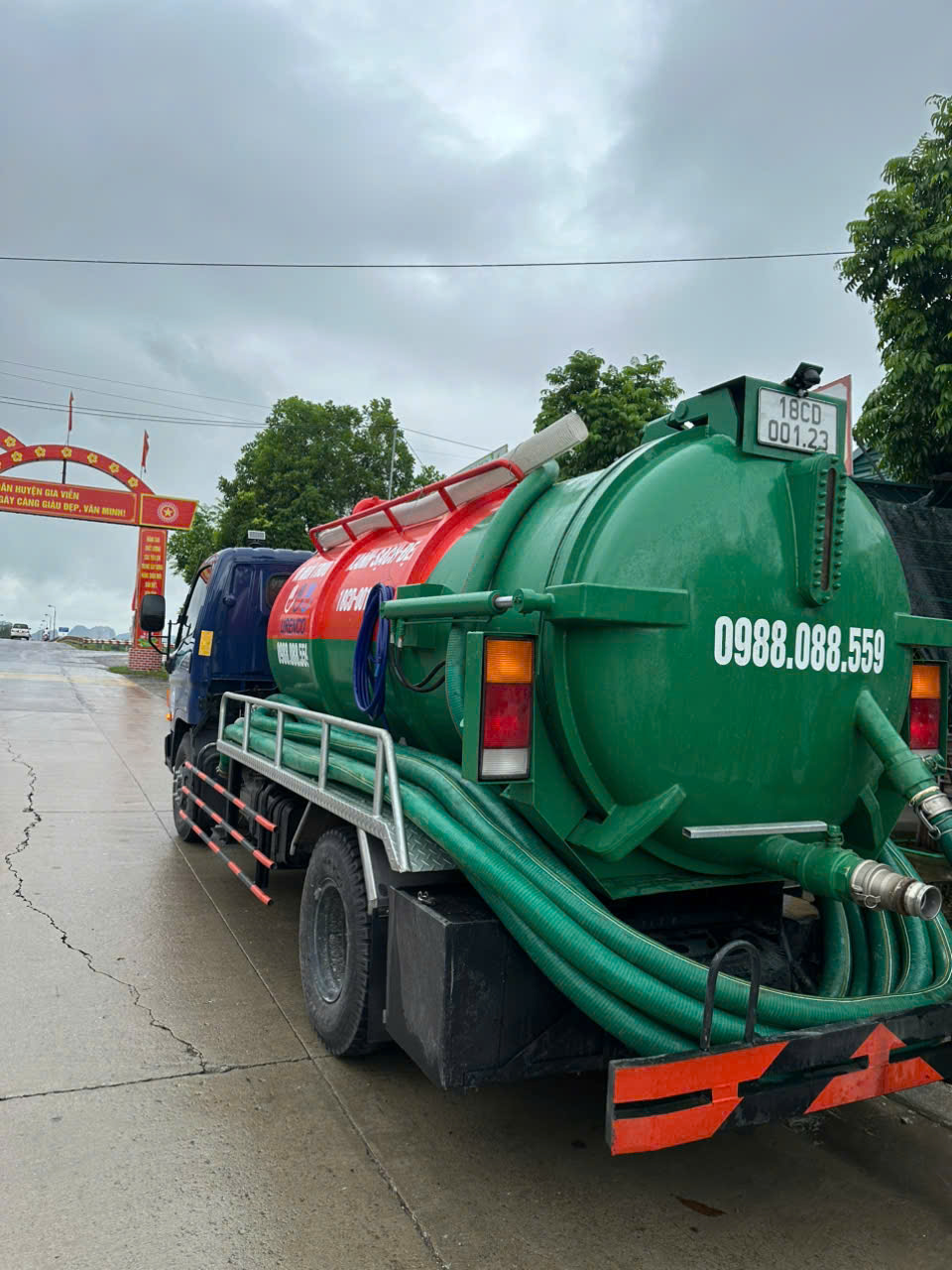 Xe hút bể phốt chuyên nghiệp